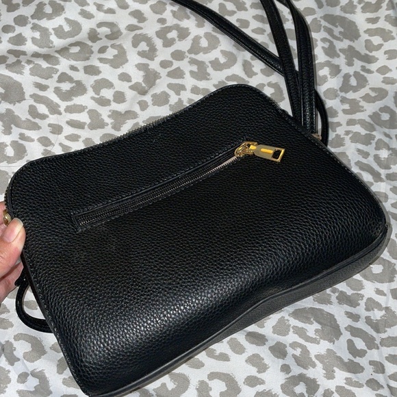 Black Crossbody - Picture 7 of 8